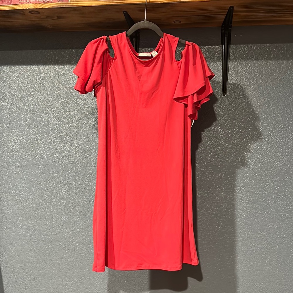 Peep shoulder size small shift dress